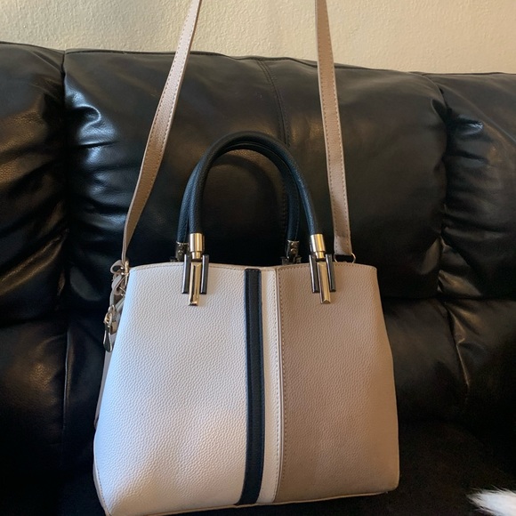 Purse - Picture 2 of 5